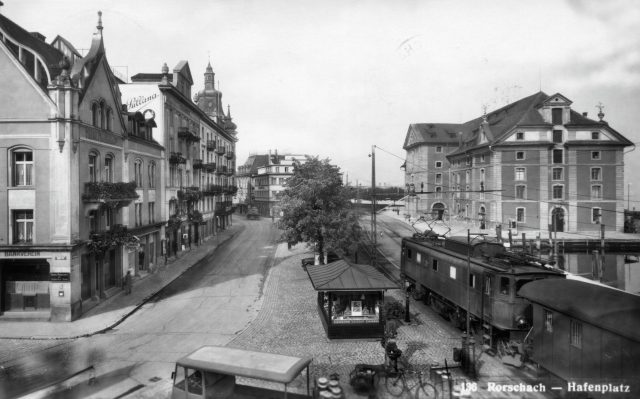 Blick über den Hafenplatz