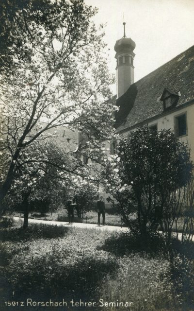 Lehrerseminar im ehemaligen Kloster Mariaberg mit Seminargarten
