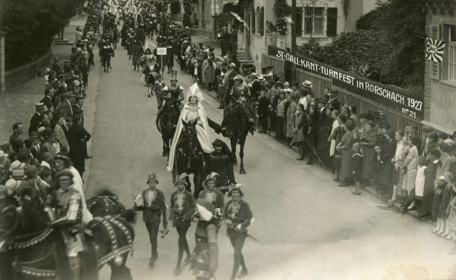 Historischer Festumzug beim St. Galler Kantonalturnfest
