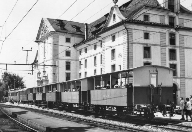 Häädlerbahn vor dem Kornhaus