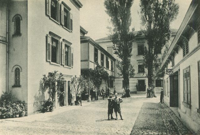 Innenhof des Instituts Wiget, Stella Maris