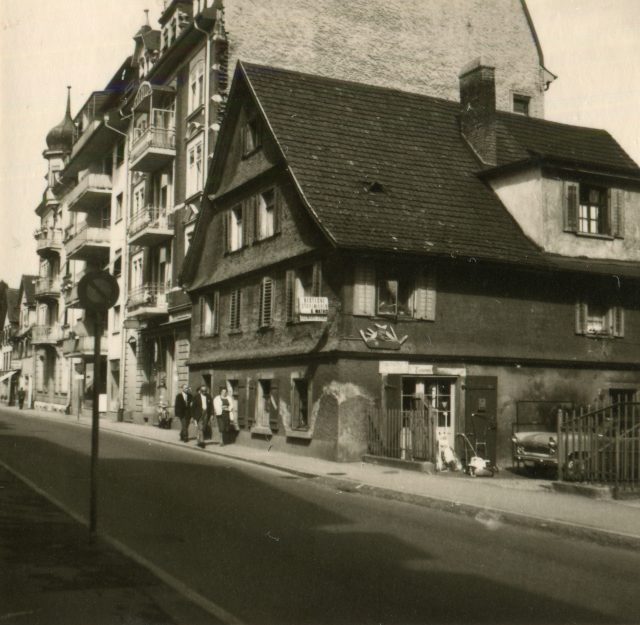Stahlwarengeschäft B. Mathis an der Signalstrasse