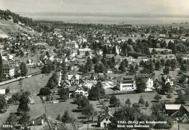 Thal und das Gemeindekrankenhaus mit Bodenseeblick